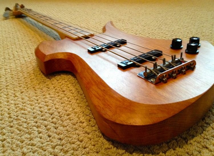 manfaat kayu jati untuk gitar