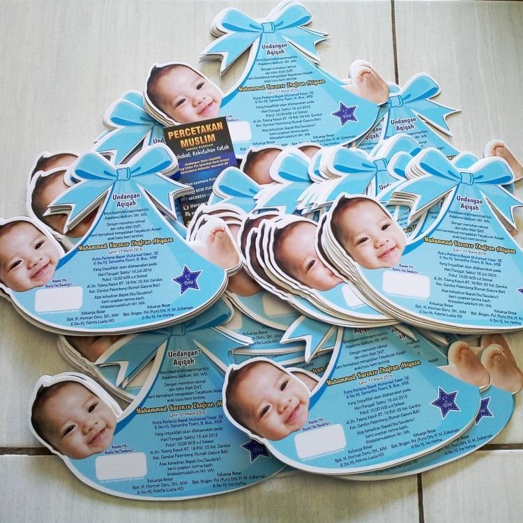 contoh undangan aqiqah bentuk lucu modis