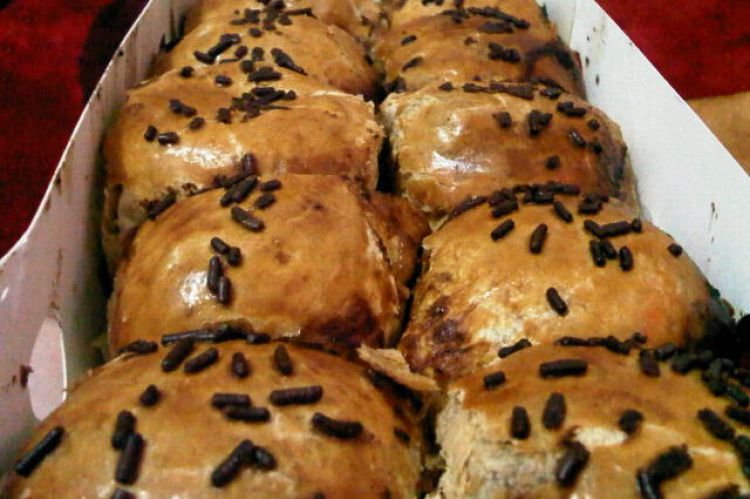cara membuat roti molen pisang aneka rasa
