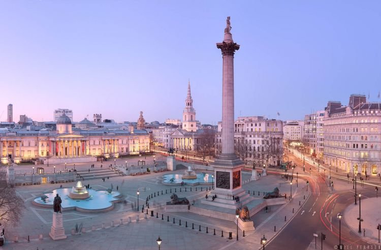 tempat wisata di inggris Trafalgar Square