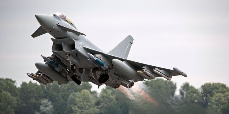 pesawat tempur Eurofighter Typhoon