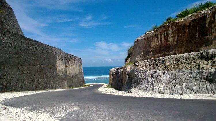 gambar pantai pandawa beach nusa dua bali